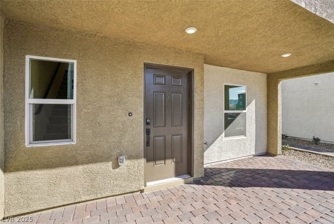 5864 Wisteria Walk Street