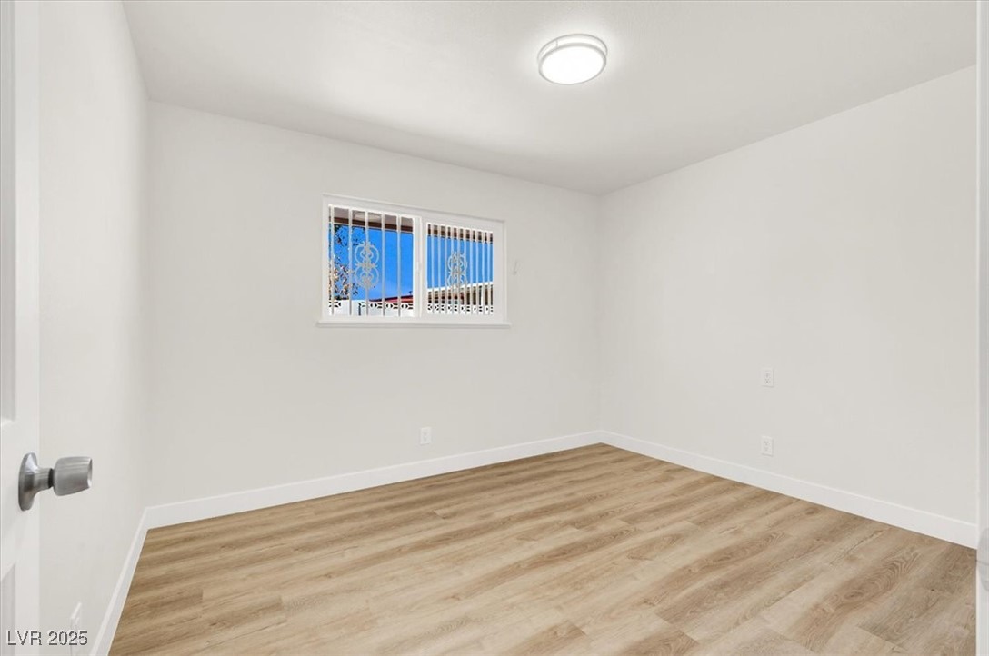 2559 Winterwood Boulevard, Las Vegas, Nevada image 25