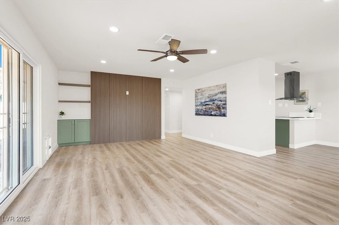 2559 Winterwood Boulevard, Las Vegas, Nevada image 6
