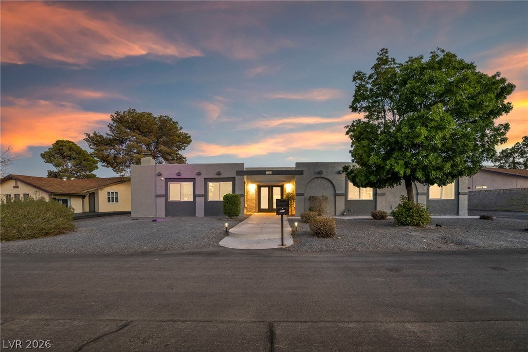 5505 Avenida Vaquero