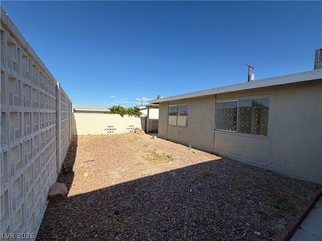 Photo of 5213 Longridge Avenue, Las Vegas, NV 89146 (MLS # 2793816)