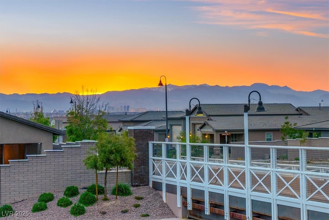 746 Purple Knoll Walk, Henderson, Nevada image 11