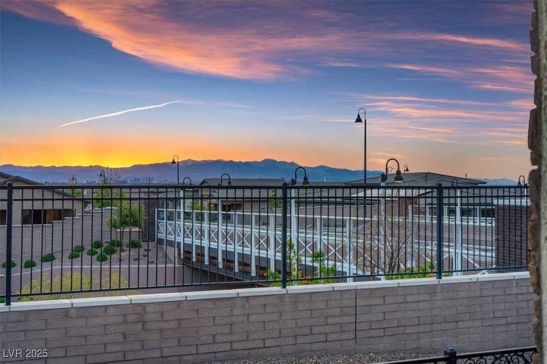 746 Purple Knoll Walk, Henderson, Nevada image 2