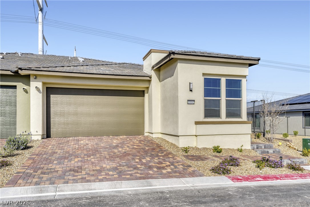 10082 Sangria Sunrise Avenue