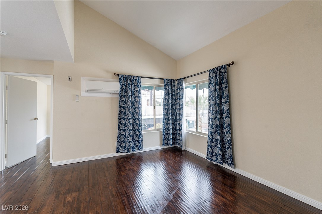 450 Elm Drive 206