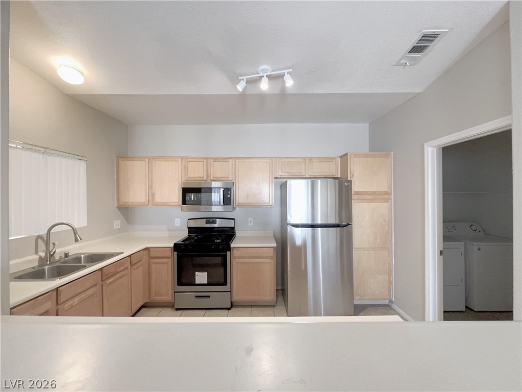 8725 W Flamingo Road 208