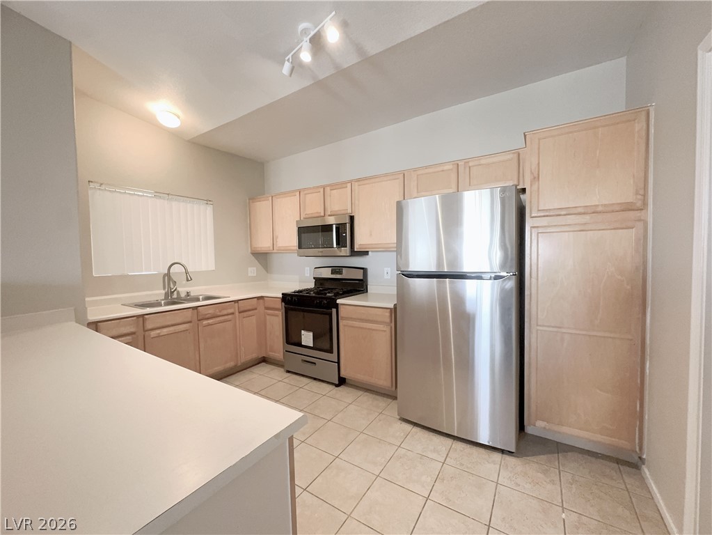 8725 W Flamingo Road 208