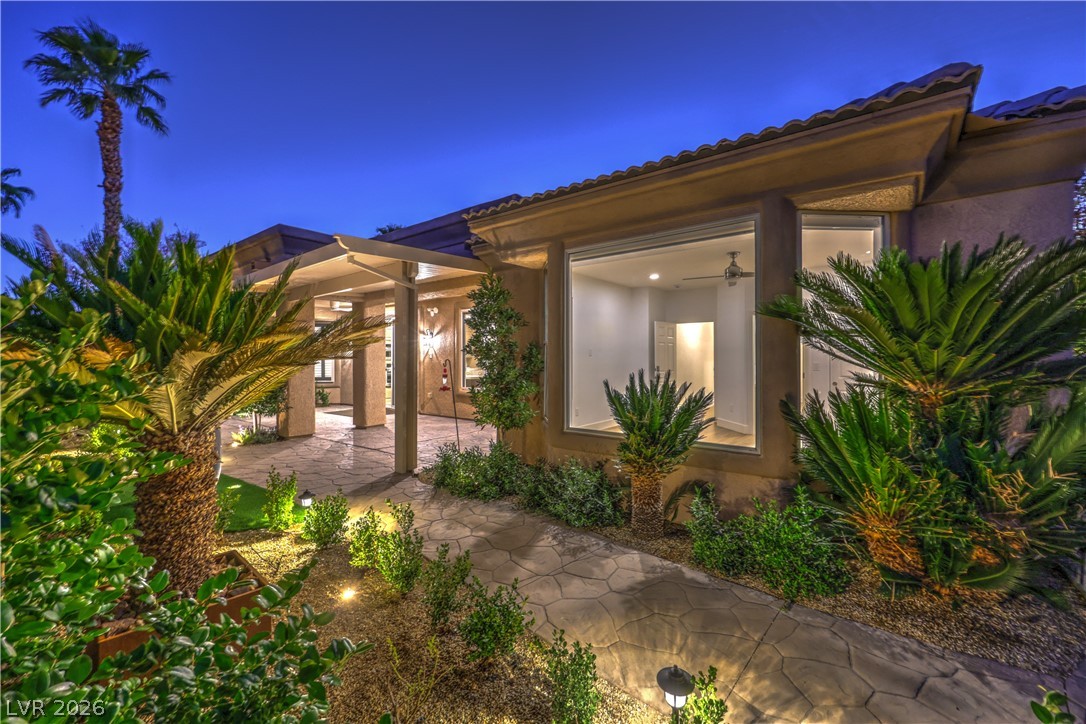 4740 Riva De Romanza Street