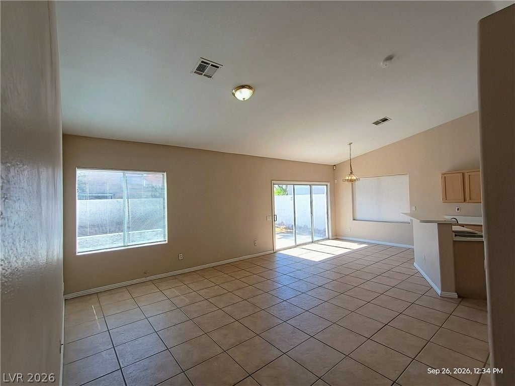 4709 GOLDEN PALOMINO Lane na