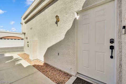 Townhouse For Rent - 6469 Melody Rose Avenue<br/> Clark County, Las Vegas, NV 89108