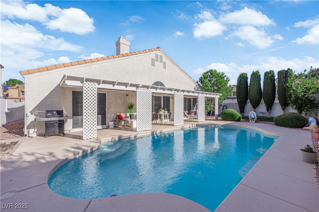 2733 Monrovia Drive