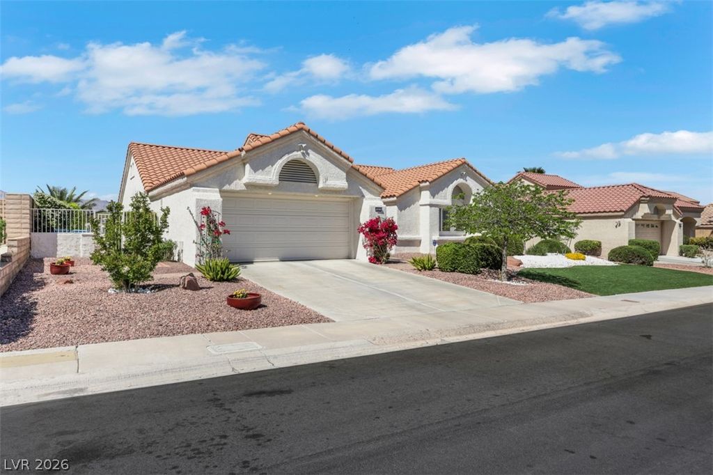 Photo of 2921 Golf Links Drive, Las Vegas, NV 89134 (MLS # 2768233)
