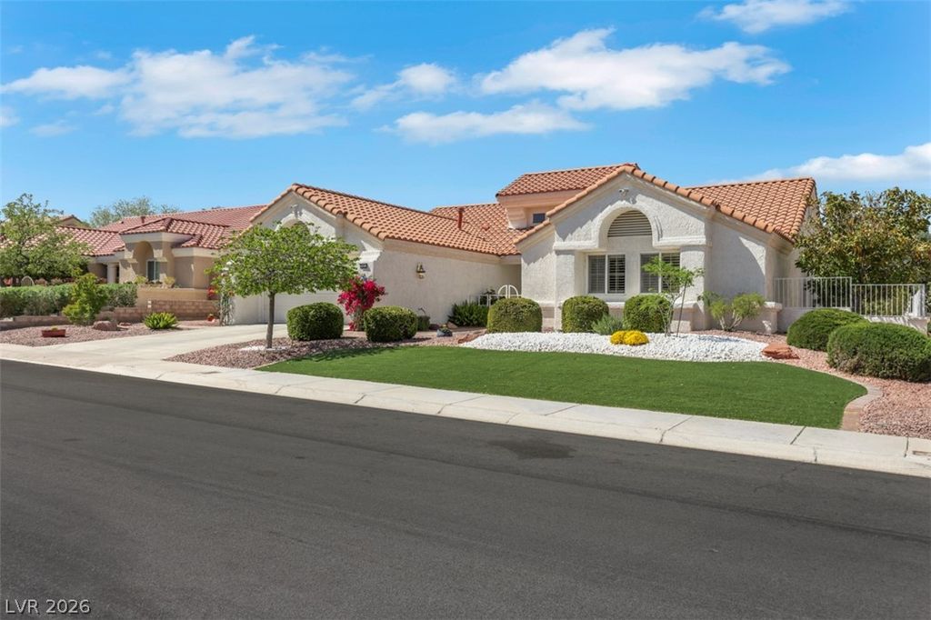 Photo of 2921 Golf Links Drive, Las Vegas, NV 89134 (MLS # 2768233)