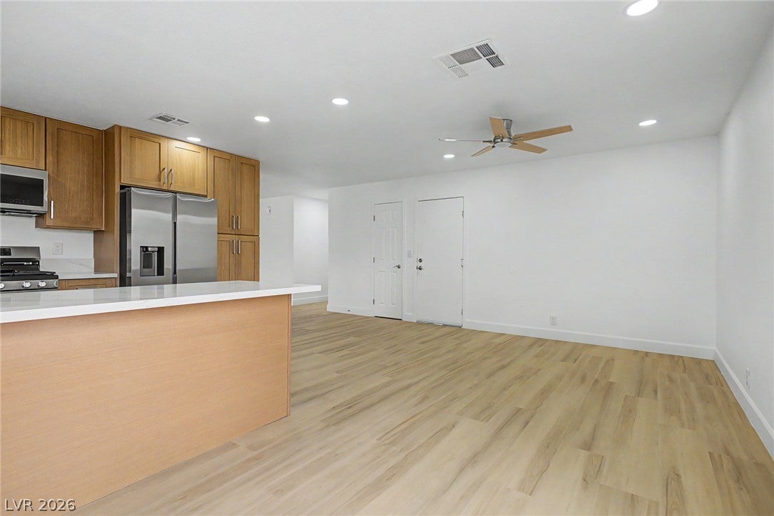 6258 Bayview Circle