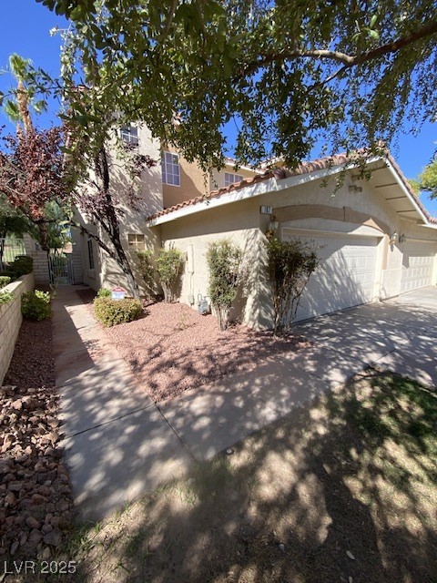Henderson, Nevada 89052, United States, 3 Bedrooms Bedrooms, ,3 BathroomsBathrooms,Residential,Active,212086