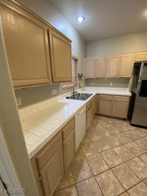 Henderson, Nevada 89052, United States, 3 Bedrooms Bedrooms, ,3 BathroomsBathrooms,Residential,Active,212086