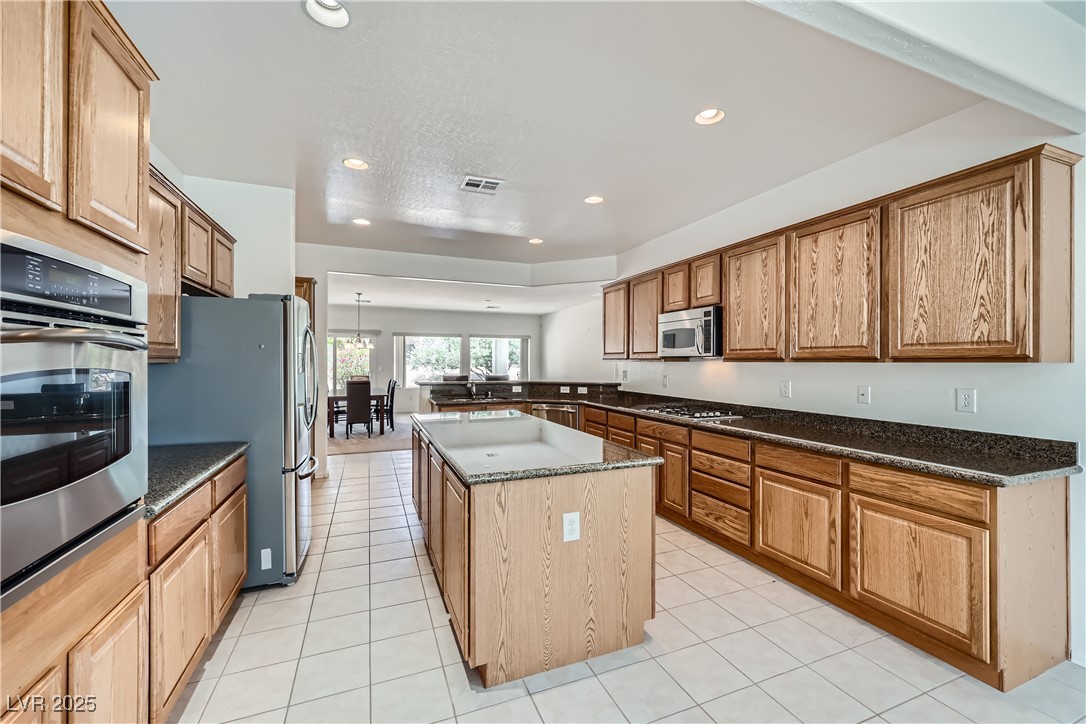 7465 Widewing Drive, North Las Vegas, Nevada image 11