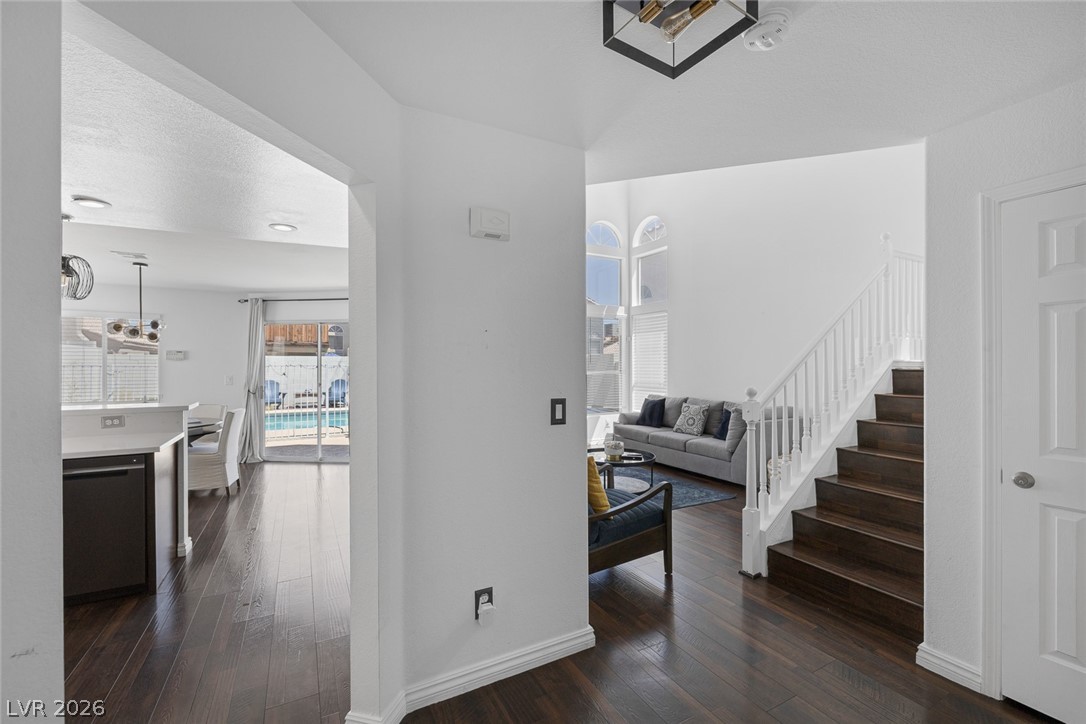 8208 Ogee Drive