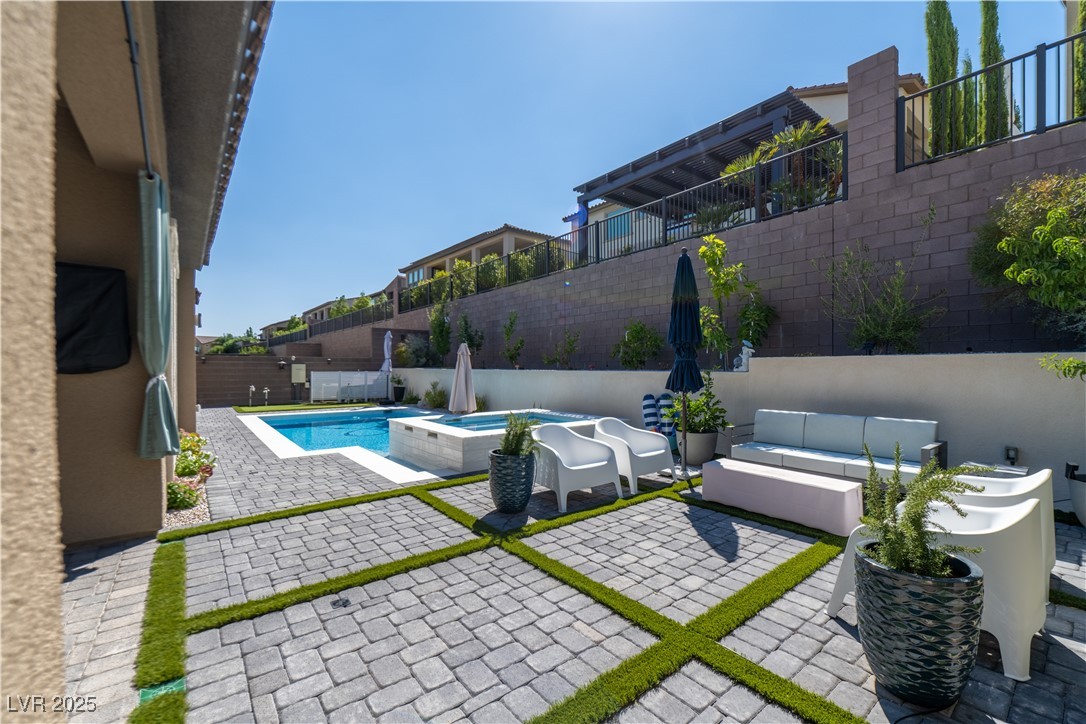 207 Cactus Sunrise Street