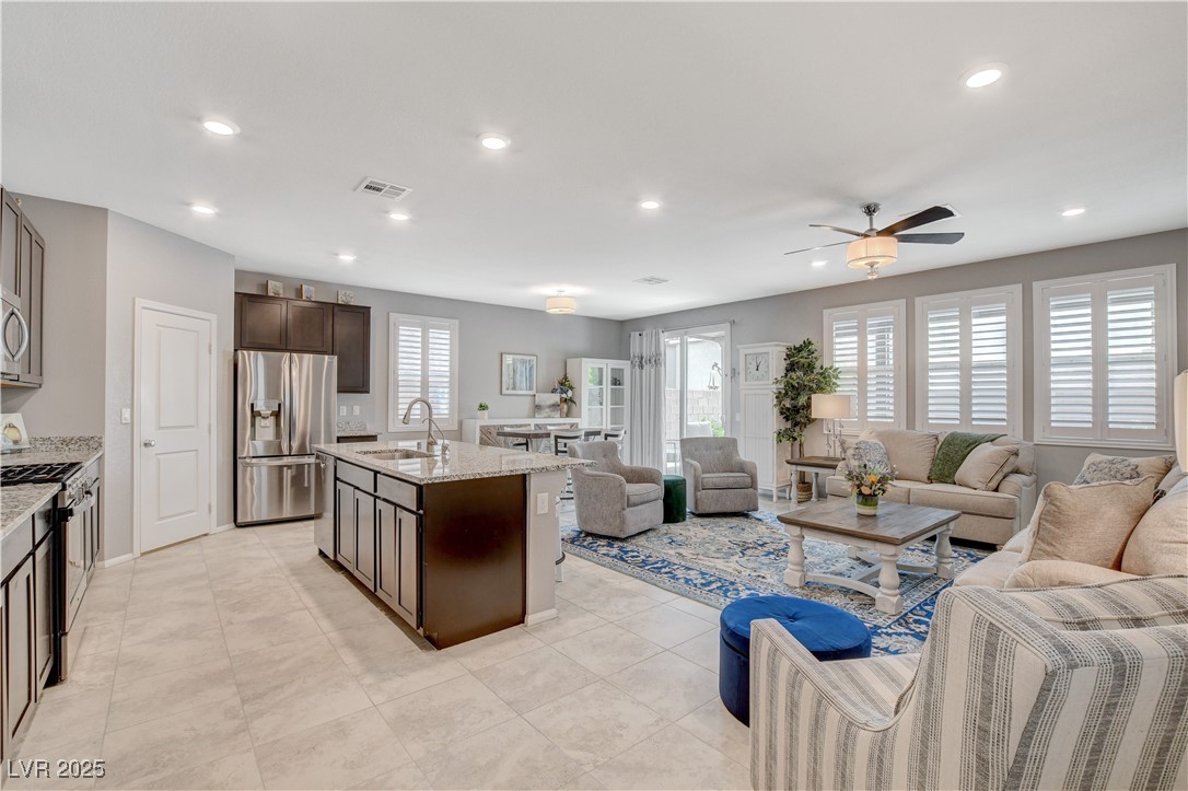 1219 Hopespring Loop Avenue, North Las Vegas, Nevada image 5