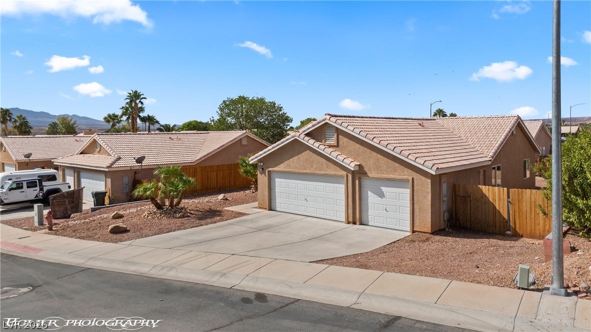 347 Ronnie Way