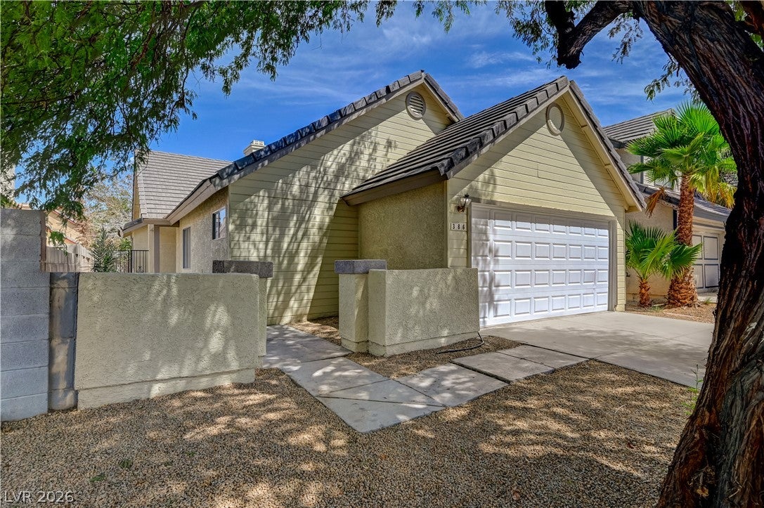 386 El Pico Drive