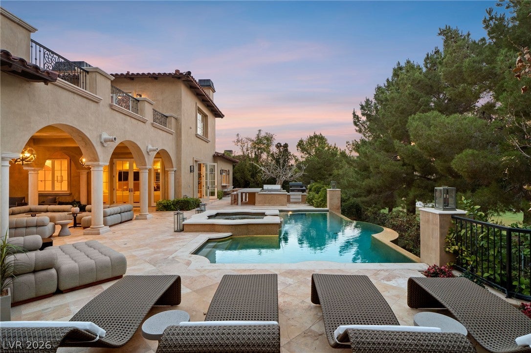 30 Augusta Canyon Way