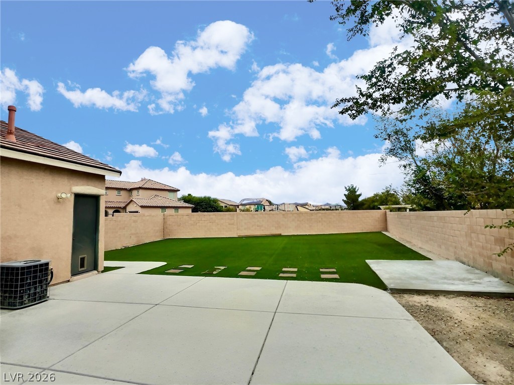 5942 Village Loft Street