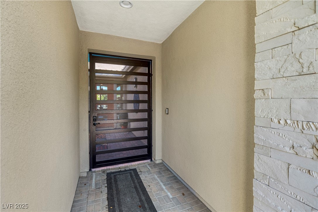 8400 Footpath Street