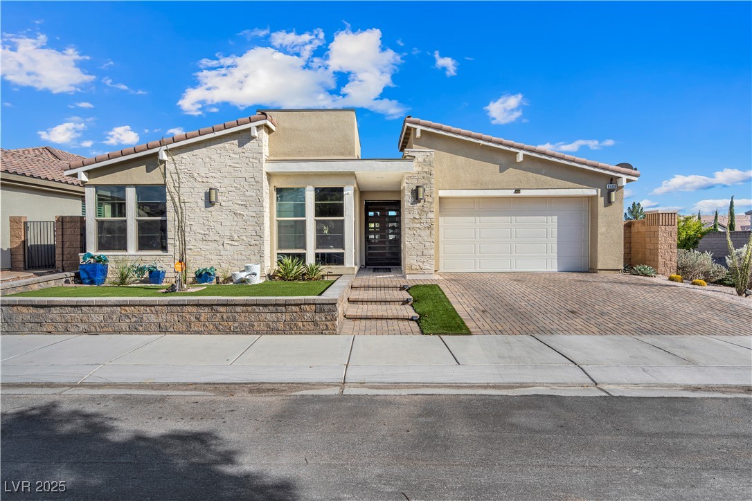 8400 Footpath Street