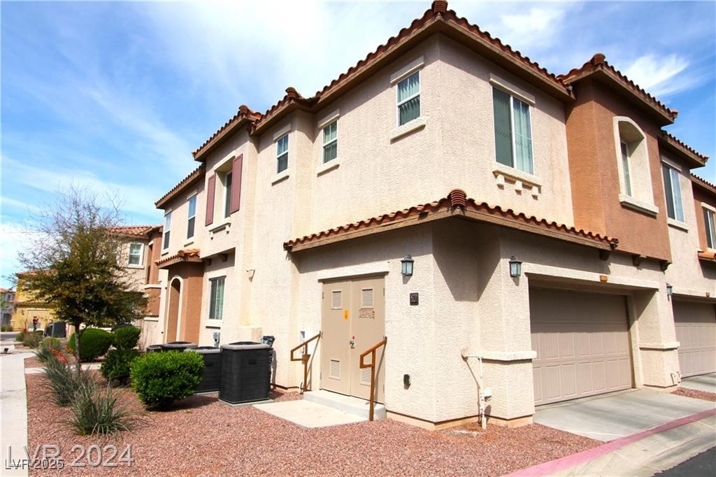 1525 Spiced Wine Avenue #13101, Henderson, Nevada image 3