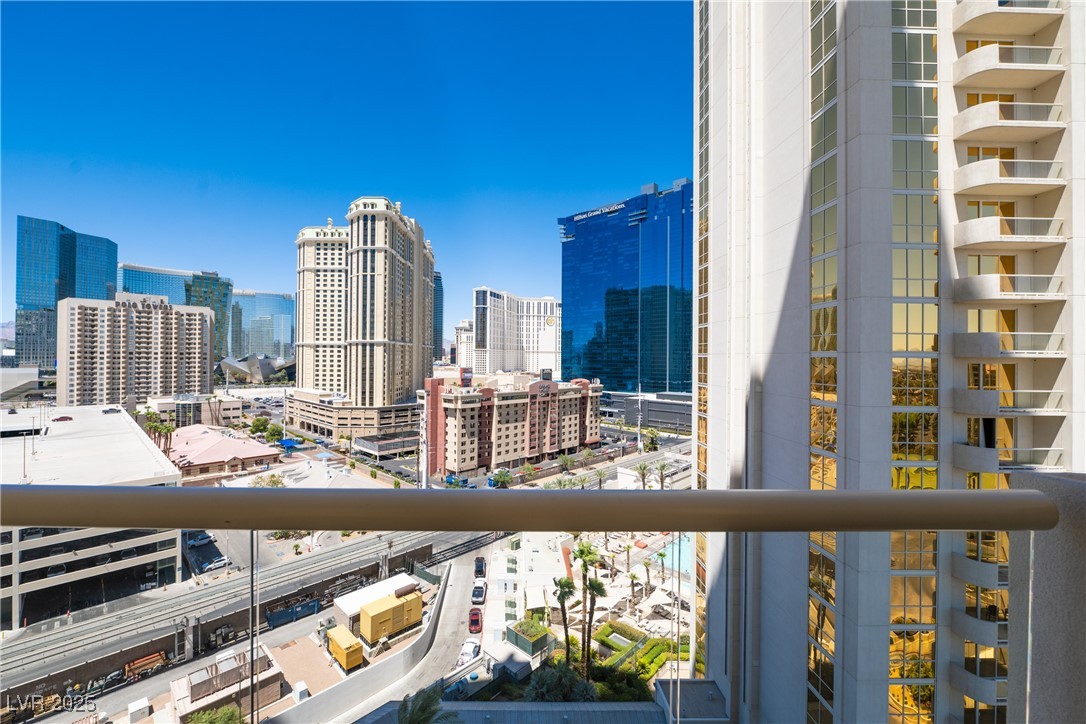 145 E Harmon Avenue 1121