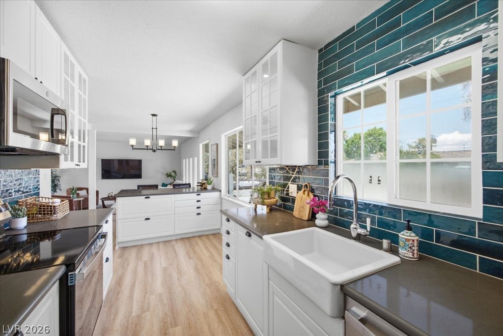 3605 Apache Lane