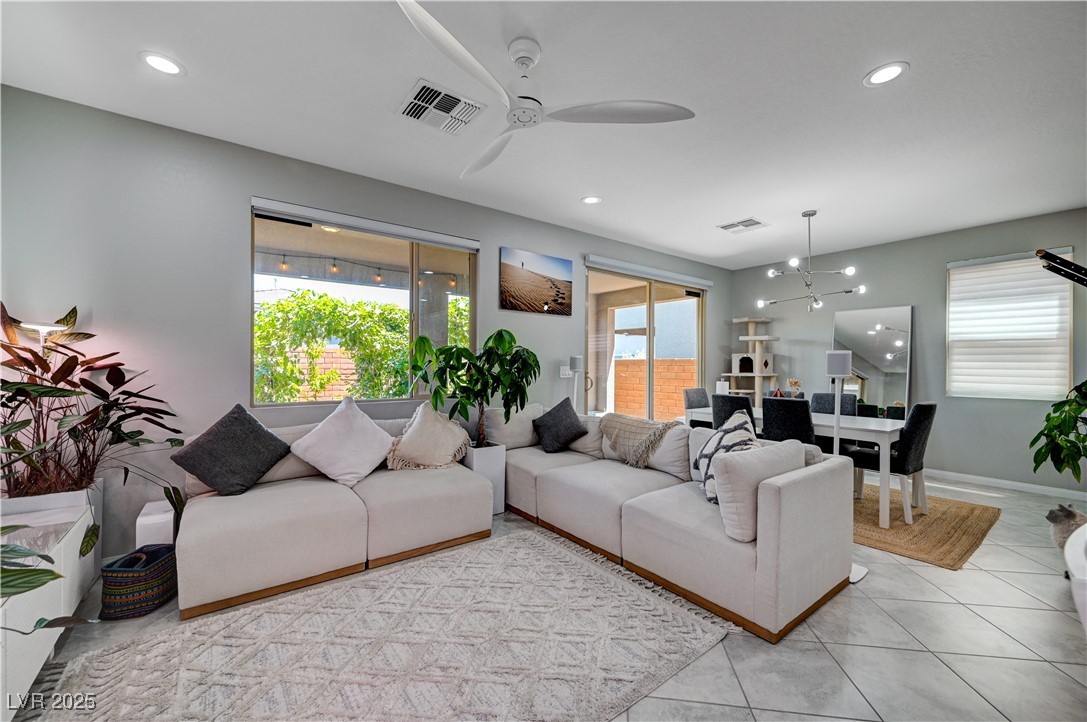 4160 Elegant Chateau Street