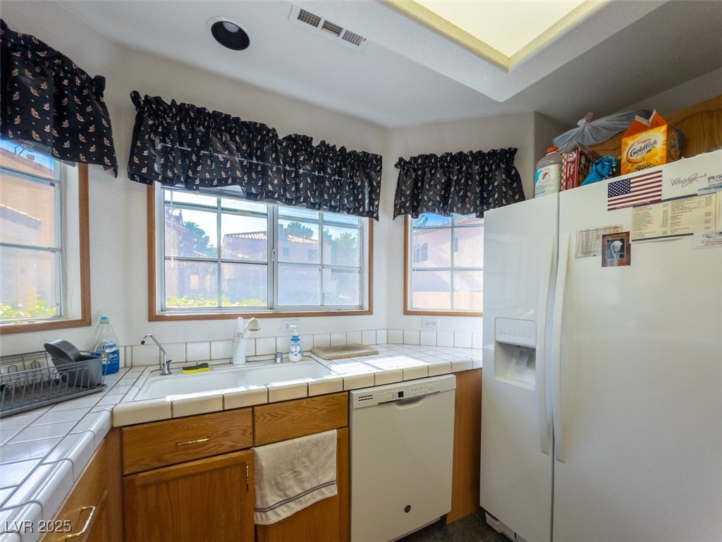 8701 Sandringham Avenue