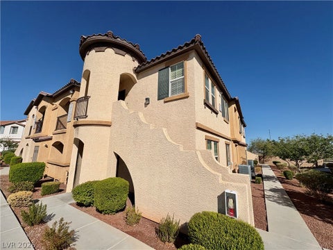 Condo For Rent - 50 Aura De Blanco Street #15101<br/> Henderson, NV 89074