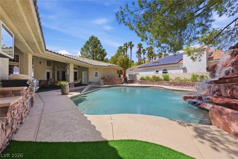 Tiny photo for 2212 Chatsworth Court, Henderson, NV 89074 (MLS # 2769903)