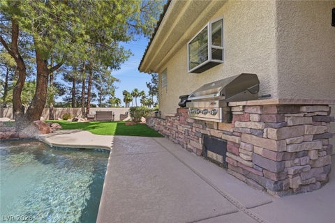 Tiny photo for 2212 Chatsworth Court, Henderson, NV 89074 (MLS # 2769903)