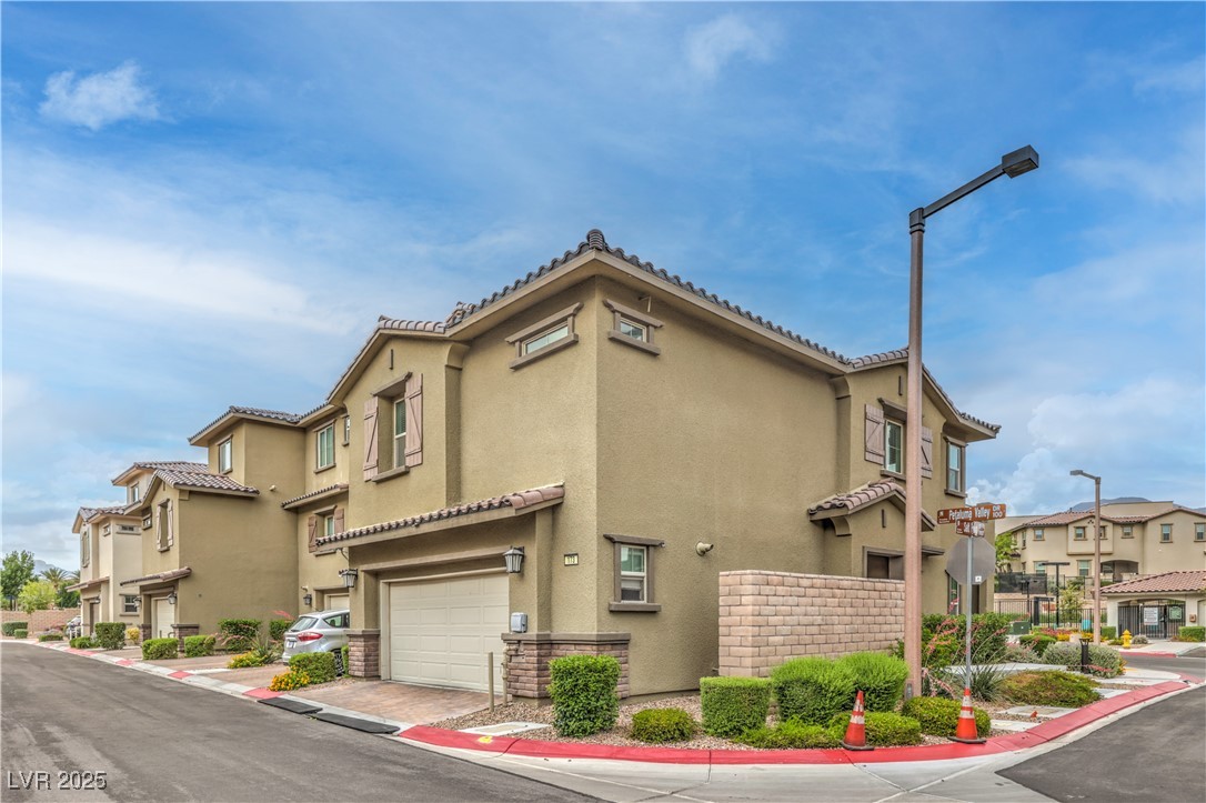 Properties 3 173 Petaluma Valley Drive
