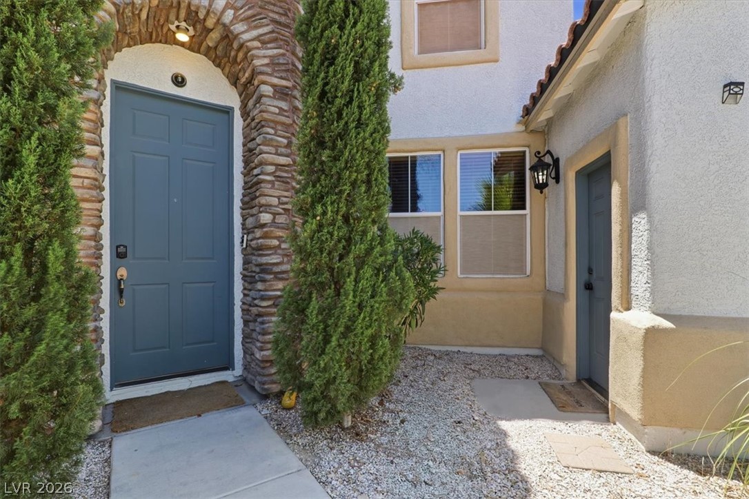 9409 Arcadia Woods Court