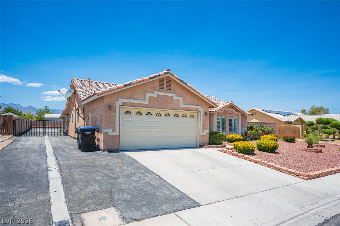 4353 Valley Regents Drive