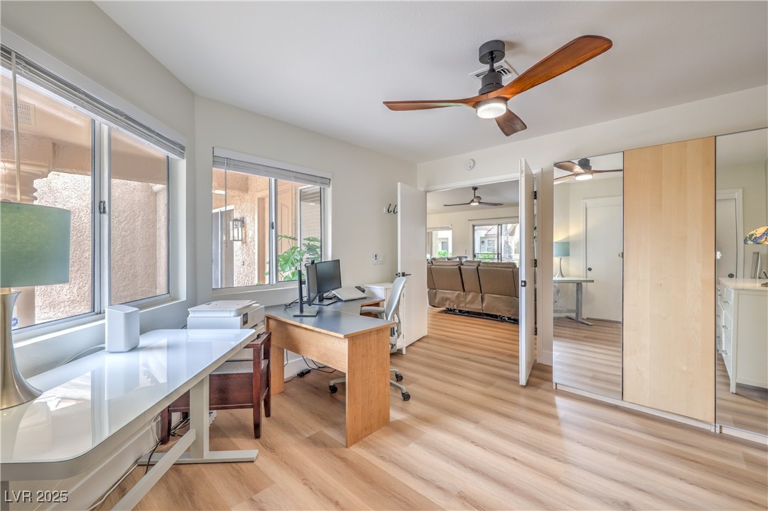 8513 Glenmount Drive, Las Vegas, Nevada image 24