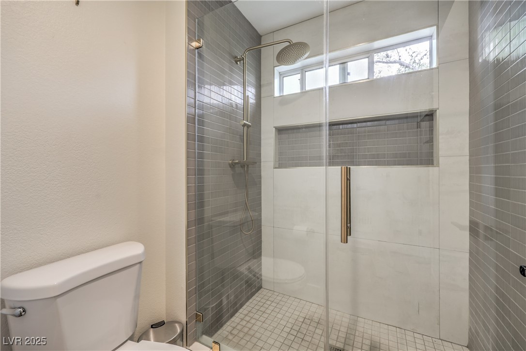8513 Glenmount Drive, Las Vegas, Nevada image 22