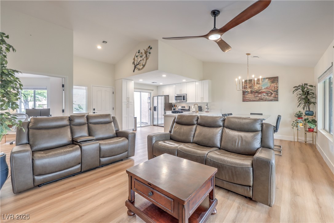 8513 Glenmount Drive, Las Vegas, Nevada image 10