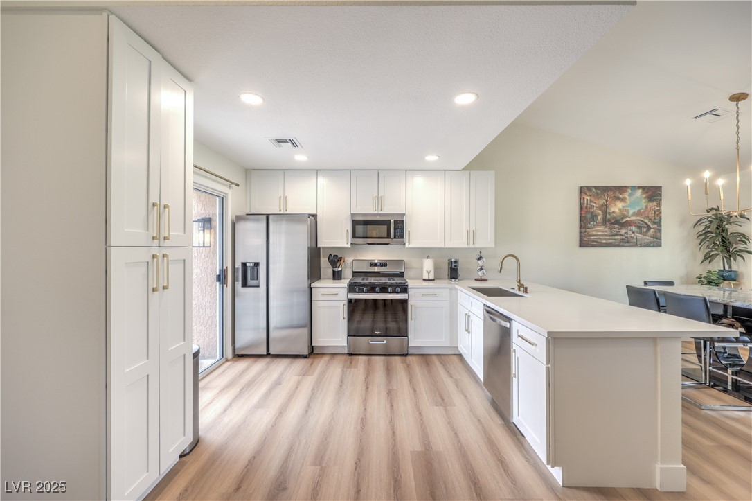 8513 Glenmount Drive, Las Vegas, Nevada image 16