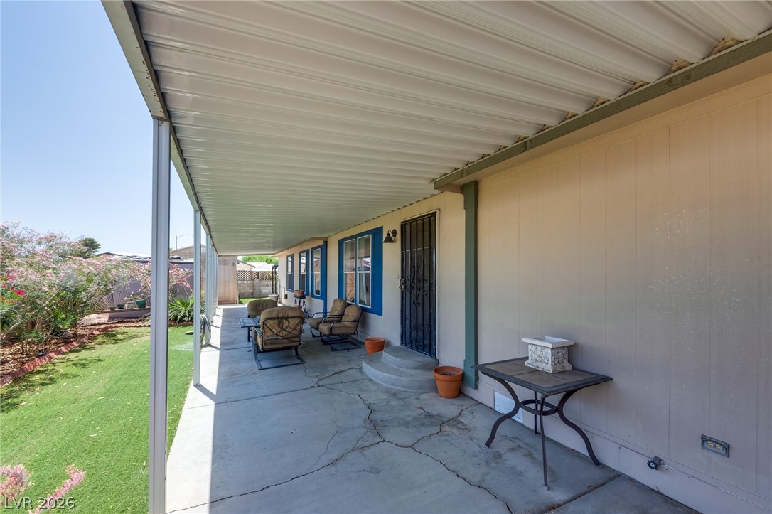 5423 N Sir Richard Drive