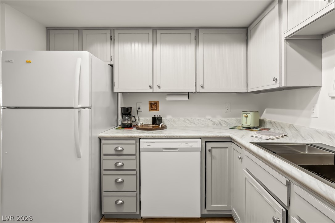 1940 Las Palmas Lane 171