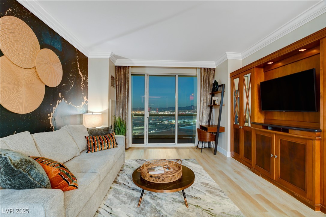 145 E Harmon Avenue 2120