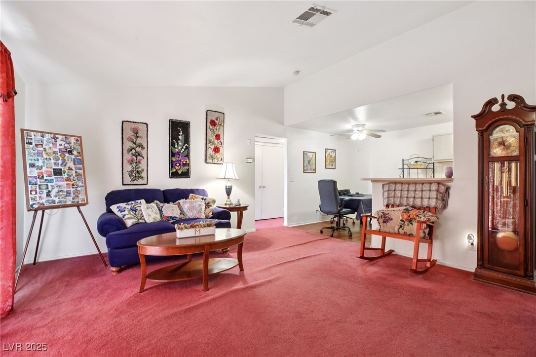 5221 Lindell Road 202