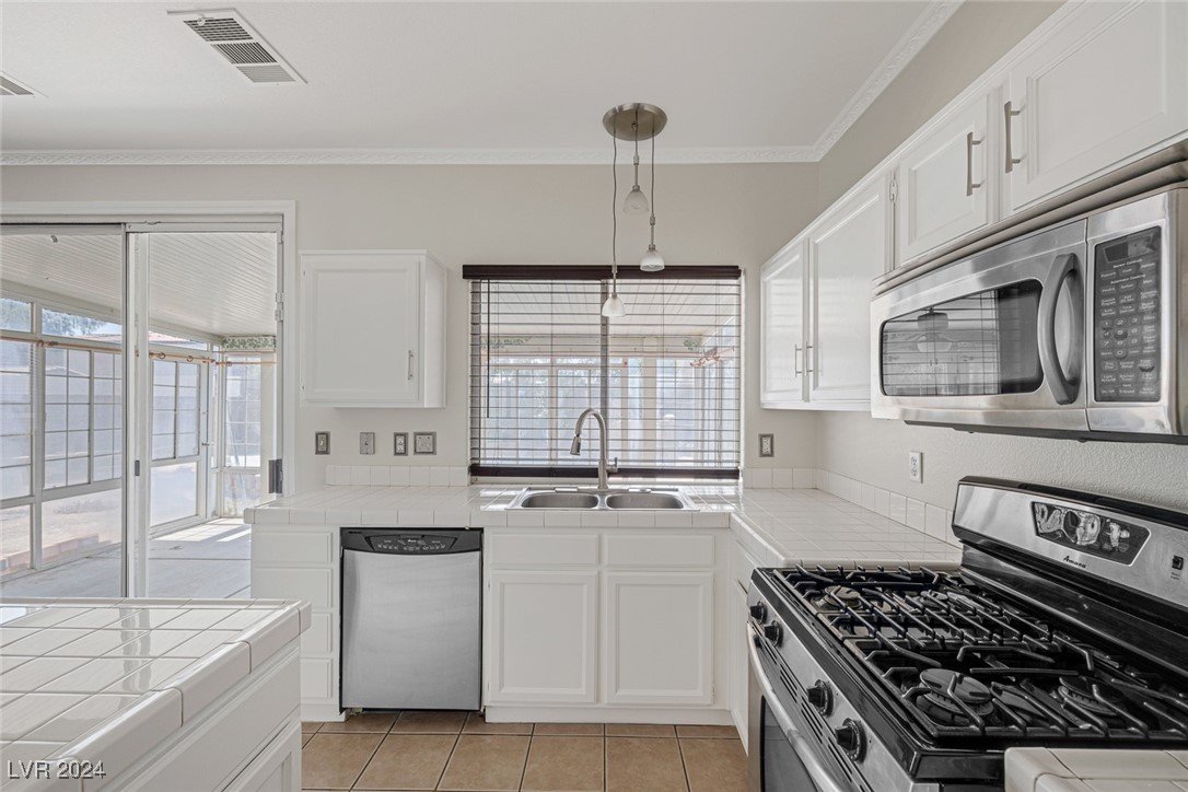 6229 Peach Orchard Road, Las Vegas, Nevada image 12